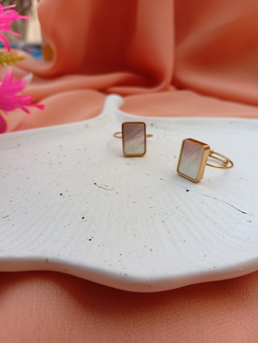 White Rectangular Ring