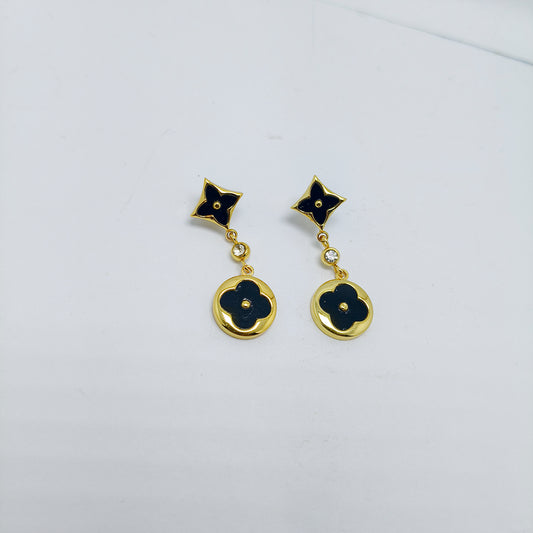 Clove Earrings