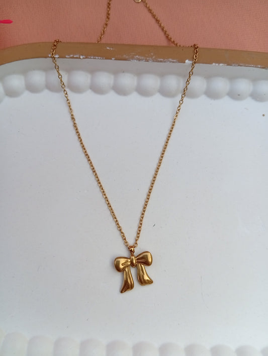Bow Pendant